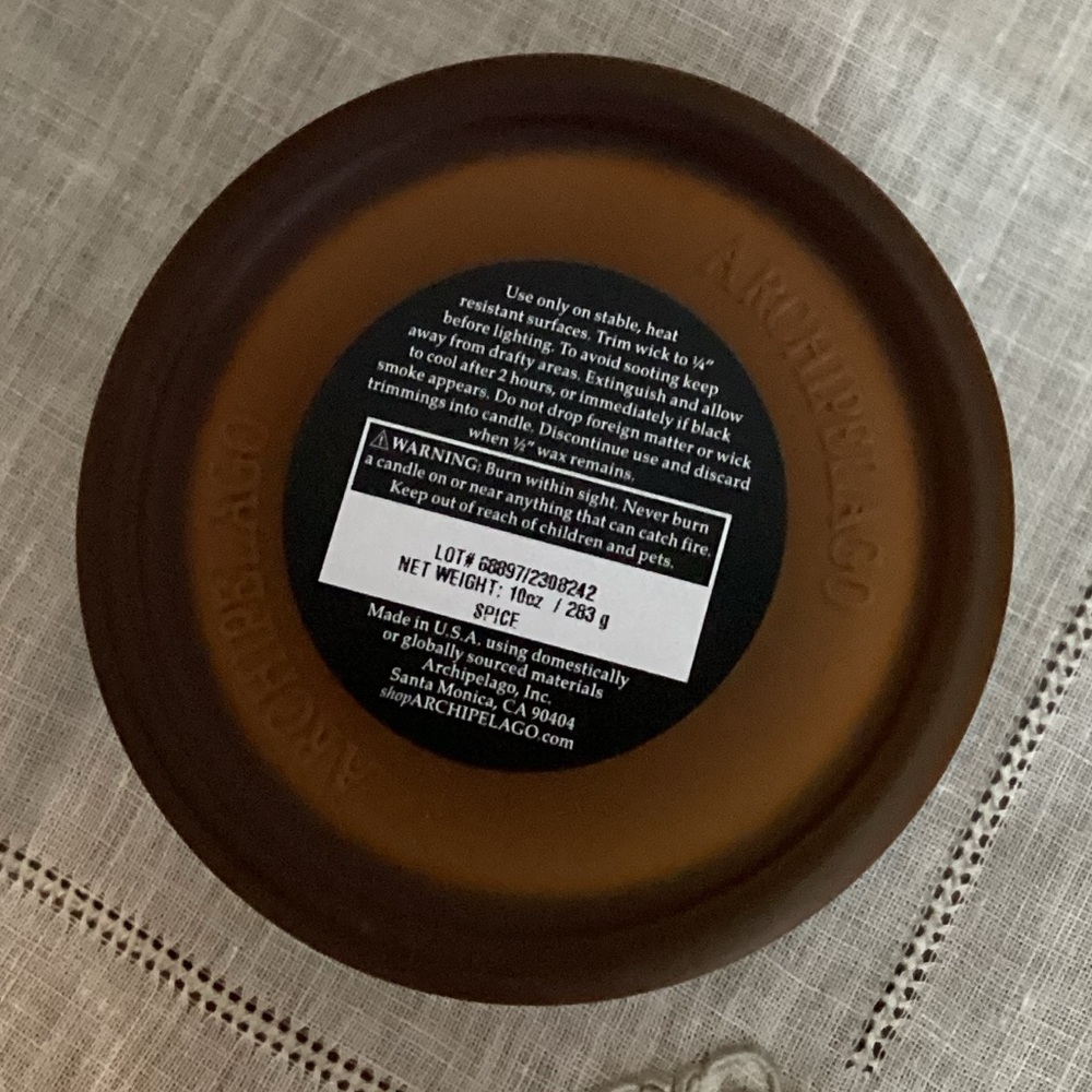 Archipelago Spice Candle - Picture 4 of 7